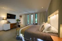 Luxury 5 Bedroom Staffed & Serviced Villa on Beachfront Community of Cap Bonita