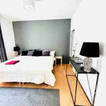 Beautiful house with garden and pool Rooms