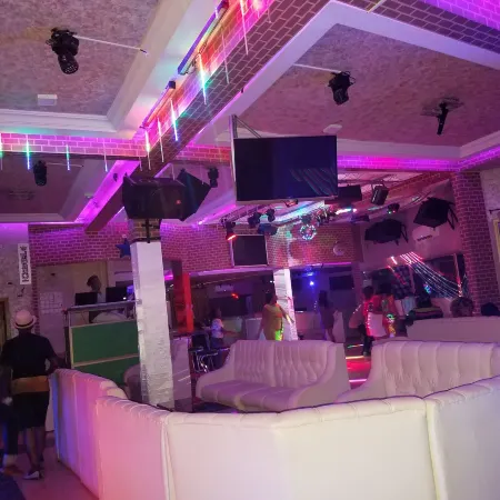 HOTEL LABASE 228