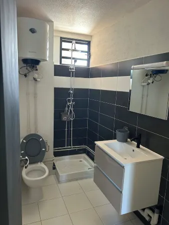 T2 colline la Madeleine near hospital