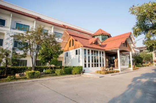 Silayok Grand Hotel Hotels in Rahaeng