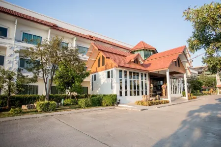 Silayok Grand Hotel