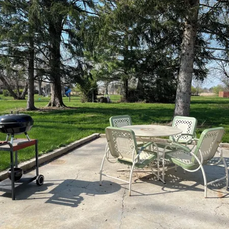 The Nature Loft: New 2-Br Apartment in Troy with Green Space + Patio