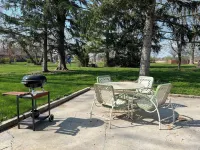 The Nature Loft: New 2-Br Apartment in Troy with Green Space + Patio