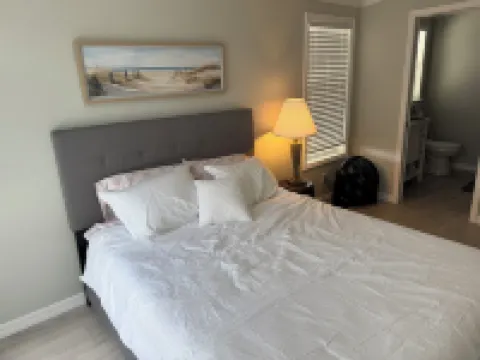 "Waterfront Gulf-Access Getaway – Fully Remodeled 2BR/2BA Vacation Retreat!