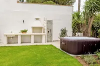 3 Bedroom Villa in Maracalagonis Hotels in Geremeas