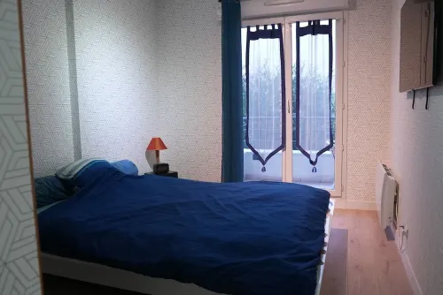 Lovely 2-room apartment near Paris. Spacious. RER E, line 11. A3 and 86. Hotel a Rosny-sous-Bois