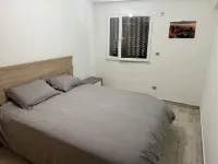 800 m from the beach, modern apartment with terrace on ground floor Quinta do vale 주변 호텔