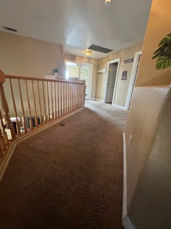 CLEAN, COMFORTABLE 4bedroom house with POOL & JACUZZI,GAMEROOM near Everything! Отели рядом с достопримечательностью «Парк Флойд Лам»