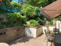 Charming 1-bdrm apartmt, 2 beds 3m to Bethel 1m to 5 w/private garden patio