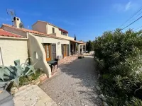 Pleasant villa with private pool and 3 bedrooms Hotels in Taradeau