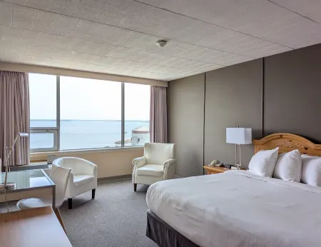 Confederation Place Hotel