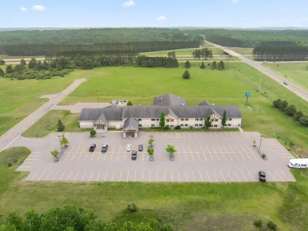 Rodeway Inn & Suites