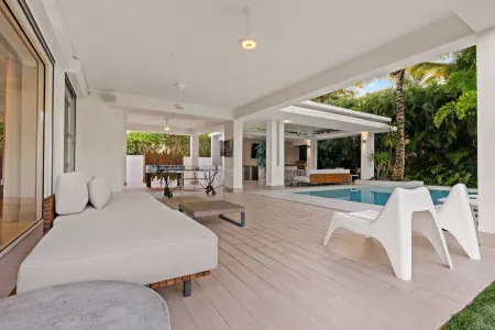 Villa Serenity @ Dorado Beach Resort within the Ritz Carlton Reserve Отели в г. Дорадо