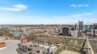 Breathtaking views of Pittsburgh from Mt. Washington! Rooftop deck + parking! - Bungalows