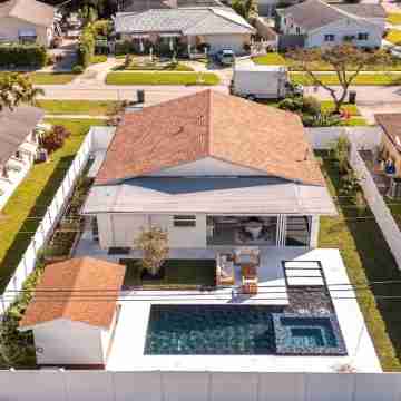 Elegant House with Outstanding Pool, Kid and Pet Friendly Minutes from the Beach Hotel Exterior