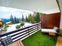 Cosy, quiet studio with terrace overlooking the Alps