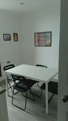 Lovely flat near Glasgow Hotels in 