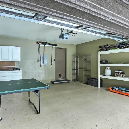 Modern Home w/ Patio: 3 Mi to Beaver Creek Resort!