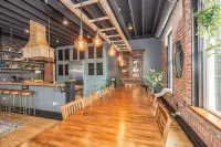 The Brick Dachshund Chic for 9 - Wifi