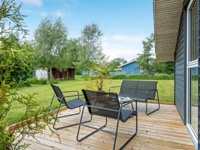 "Luukas" - 150m from the Sea Hotels near Gloslunde Church