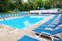 Basswood Resort Hotels in Smithville