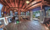 Romantic Beachfront Casita w Pool - AC - Sleeps 4 - Homestays