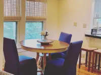 The "Little House on the Hill"- Near Downtown Fayetteville and the U of A