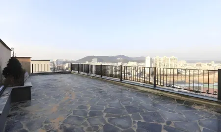 Hotel Grand Bay Boryeong Отели рядом со станцией Станция Нампо