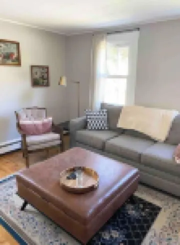 Calm Townhouse Close to Town & Beaches