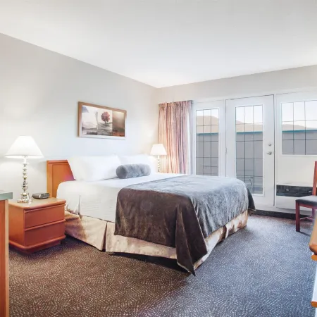 Super 8 by Wyndham Castlegar BC