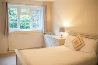 4-Bed House in Wetherby Sleeps 8 Near York - Bungalows