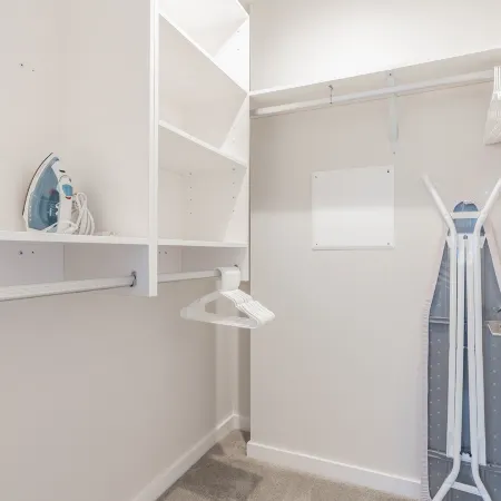 2BR | Rooftop, Gym, Pool | Bellevue | Sophari A