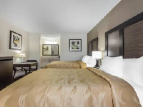 クオリティ イン パインハースト エリア アバディーンのホテル