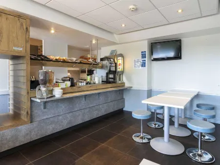 Hotel Ibis Budget Vichy Отели в г. Лориж