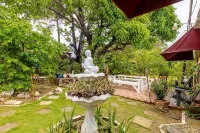 A Private Cottage Just Steps Away From the Beach and Hip Strip โรงแรมใน