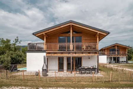 Chalet Kuhglockerl: space for 6+2 with summer pool, whirlpool and sauna