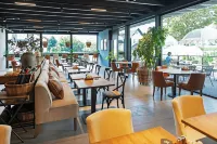 Giessen Hotel & Coffeehouse - Breakfast