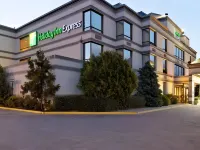 Holiday Inn Express Concepcion Hotel a 