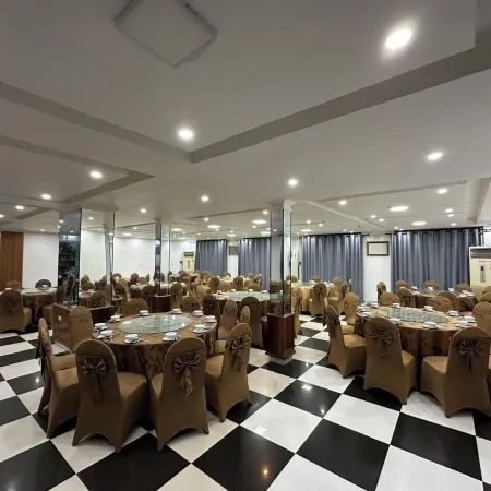 Mekong Hotel Отели в г. Тхакхэ