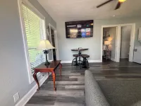 Old Florida Fishing Cottage See The Water From Living Room on Imperial River