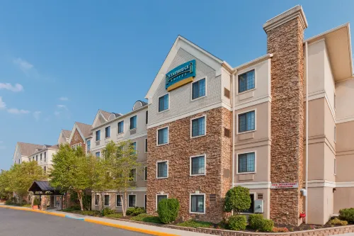 Staybridge Suites ALLENTOWN BETHLEHEM AIRPORT by IHG - 3-Star