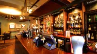 King's Head Hotel by Greene King Inns - bar