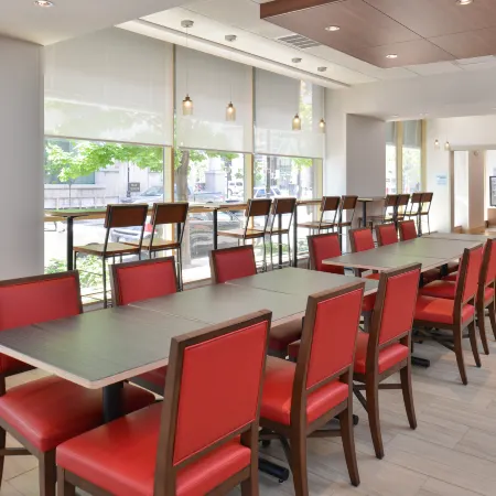 Holiday Inn Express & Suites BUFFALO DOWNTOWN - MEDICAL CTR by IHG
