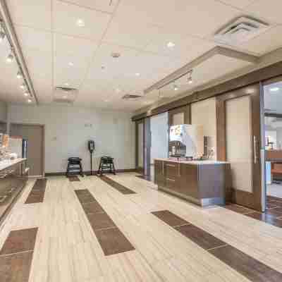 Holiday Inn Express & Suites DRIPPING SPRINGS - AUSTIN AREA by IHG Dining/Meeting Rooms