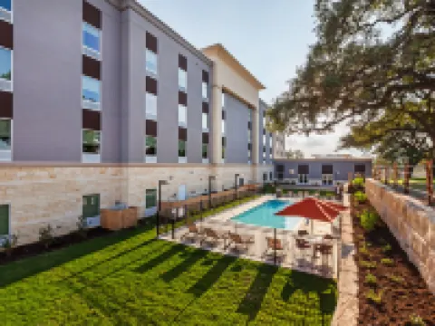 ハンプトン イン ブルヴェルデ テキサス ヒル カントリー スプリング・ブランチのホテル