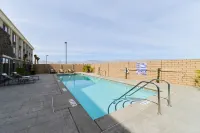 Holiday Inn Express & Suites INDIO - COACHELLA VALLEY by IHG - Pools