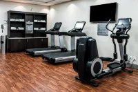 DoubleTree by Hilton Kitchener - Gym