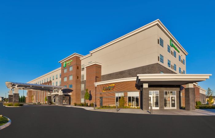 Holiday Inn & Suites TOLEDO SOUTHWEST - PERRYSBURG by IHG