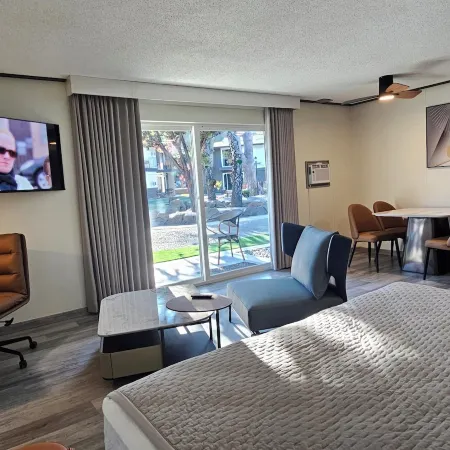 Interurban Suites Hotel